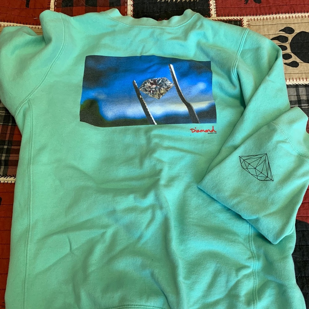 Diamond crew neck sweater